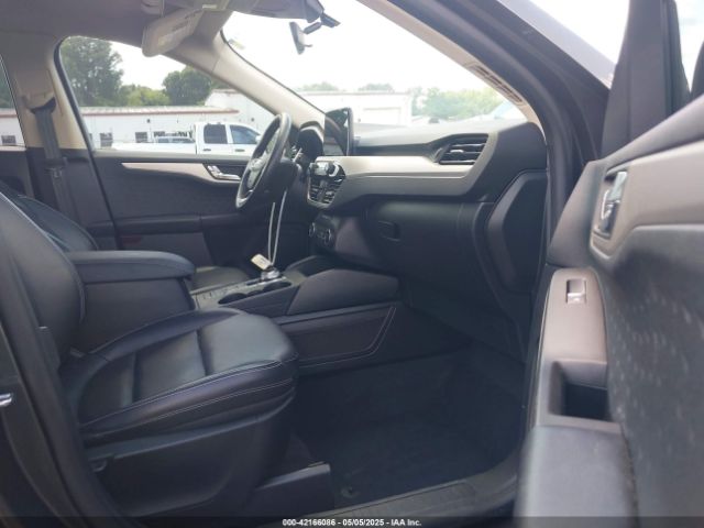 1FMCU0H61LUA45743 Ford ESCAPE SEL