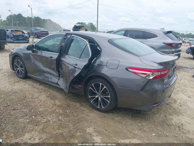 4T1B11HK4JU673980 Toyota CAMRY SE