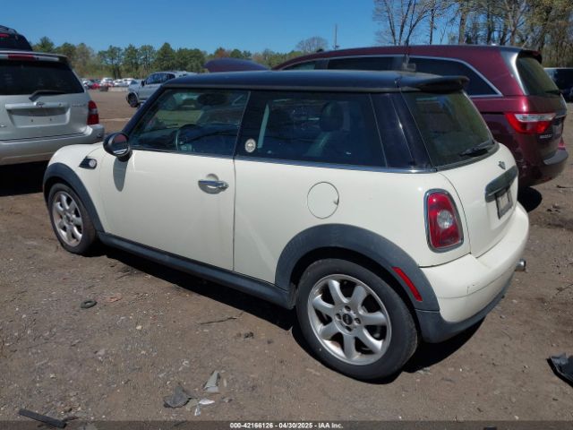 2007 MINI COOPER WMWMF33527TT54584 Photo 2