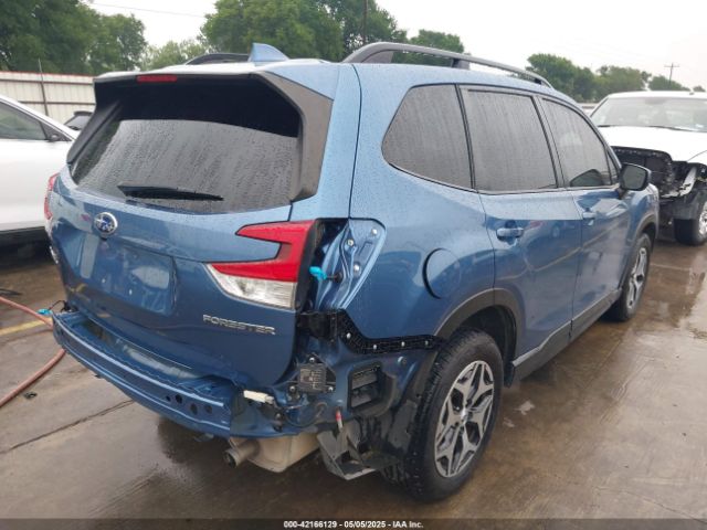 2020 SUBARU FORESTER JF2SKAJCXLH582388 Photo 3