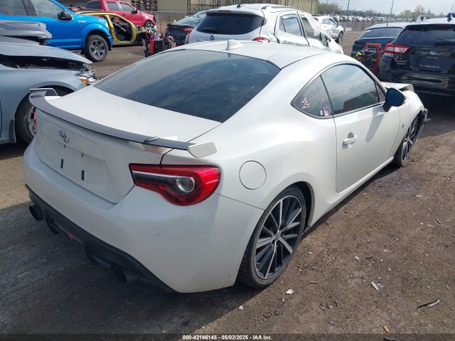 JF1ZNAE15L9751116 Toyota 86 GT