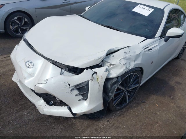 JF1ZNAE15L9751116 Toyota 86 GT