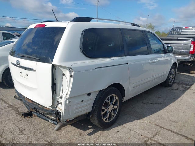 KIA SEDONA LX 2014 KNDMG4C75E6545483 Image 4