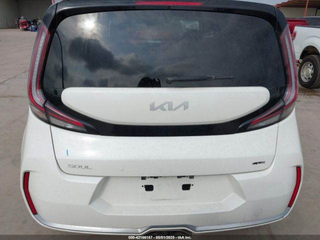 KNDJ53AU1P7885691 KIA Soul Gt-line