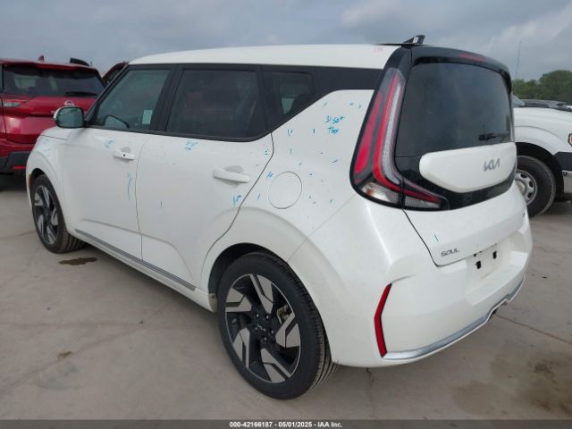 KNDJ53AU1P7885691 KIA Soul Gt-line