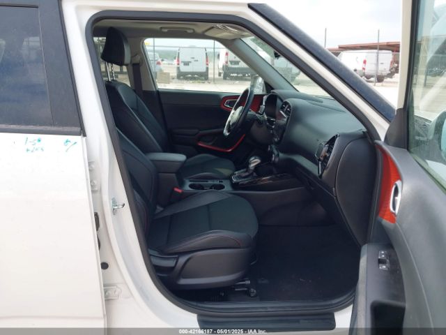 KNDJ53AU1P7885691 KIA Soul Gt-line
