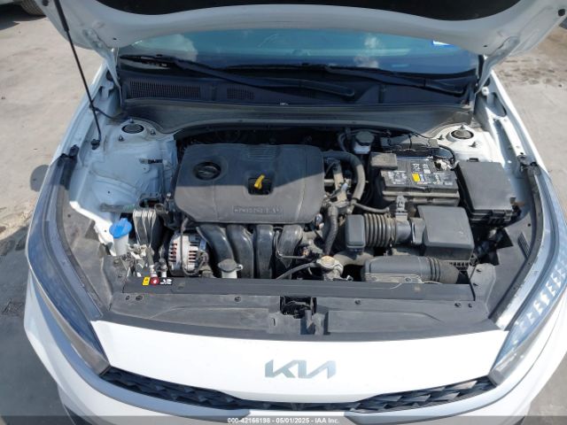 3KPF24AD1PE637235 KIA Forte Lxs