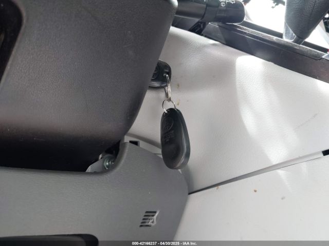 2018 TOYOTA SIENNA 5TDKZ3DC7JS940573 Photo 10