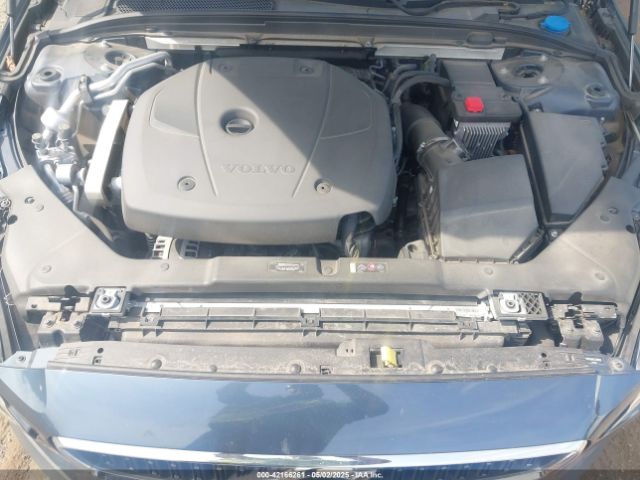 YV4102WK8L1048401 Volvo V60 Cross Country T5