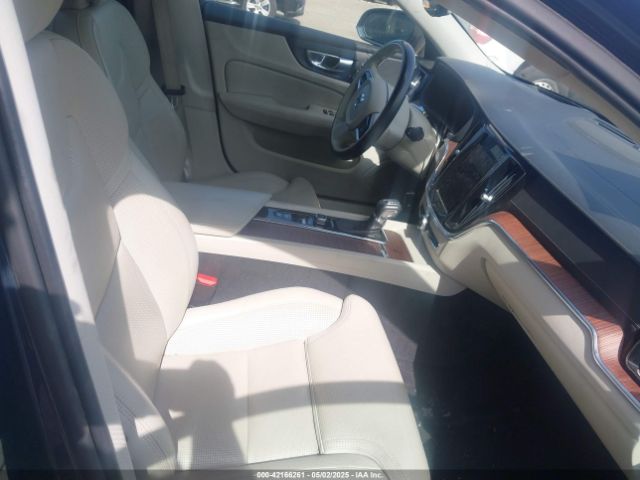 YV4102WK8L1048401 Volvo V60 Cross Country T5