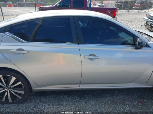 1N4BL4CV4KC157942 Nissan Altima