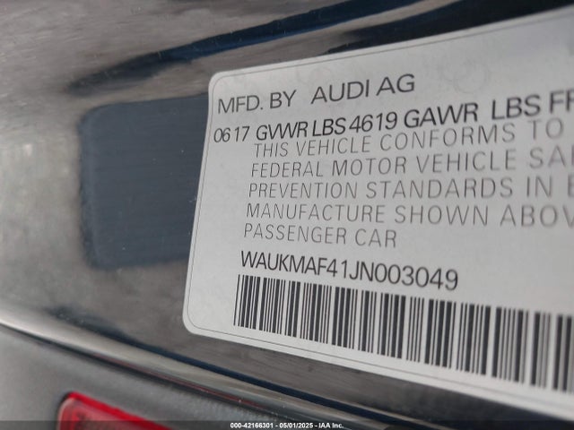 2018 AUDI A4 WAUKMAF41JN003049 Photo 8