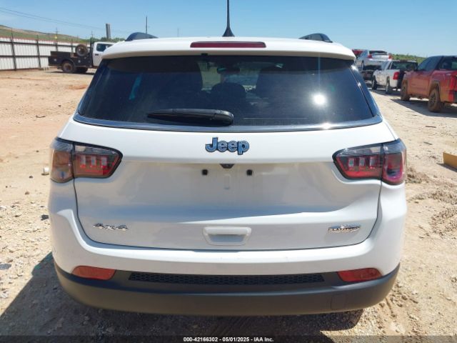 3C4NJDBN4RT604198 Jeep Compass Latitude 4x4