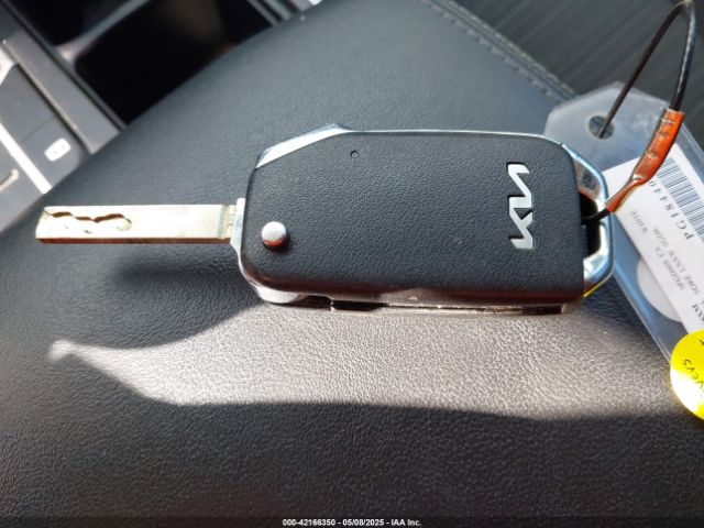 5XYRGDLC9PG184407 KIA SORENTO LX