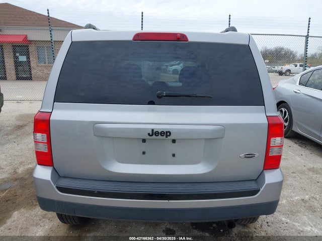 1C4NJPBA1FD341748 Jeep Patriot Altitude Edition