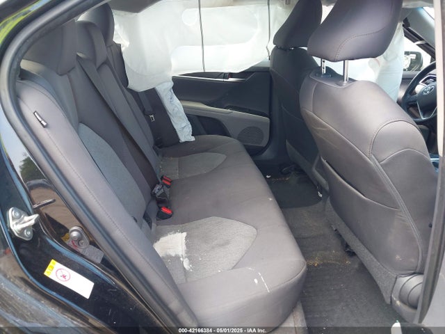 4T1B11HKXJU103952 Toyota CAMRY LE