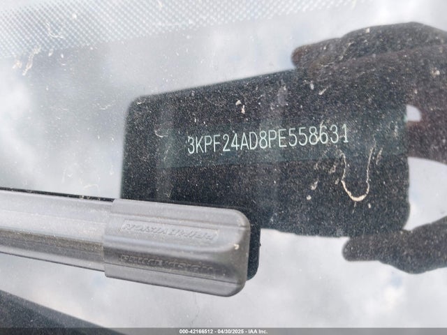 3KPF24AD8PE558631 KIA Forte Lxs
