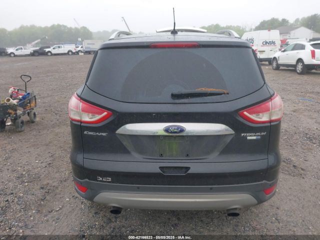 1FMCU9J90EUC24898 Ford Escape Titanium