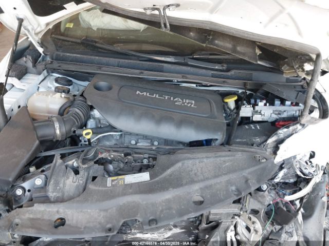 1C3CCCCB8FN508302 Chrysler 200 C
