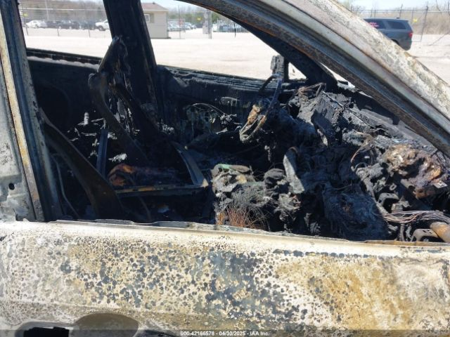 2T3P1RFV5MC187936 Toyota Rav4 Xle