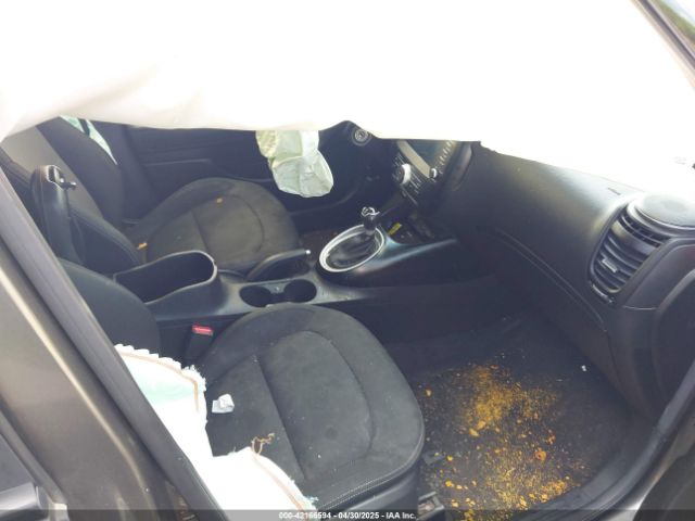 2019 KIA SOUL KNDJP3A56K7019870 Photo 4