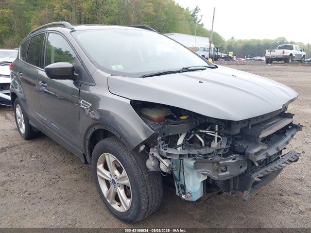 Продажа на аукционе авто 2016 Ford Escape Se, vin: 1FMCU9GX1GUB49847, номер лота: 42166624