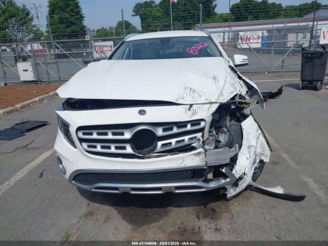 WDCTG4EB4KU008022 Mercedes-Benz GLA 250