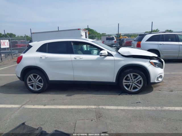 WDCTG4EB4KU008022 Mercedes-Benz GLA 250
