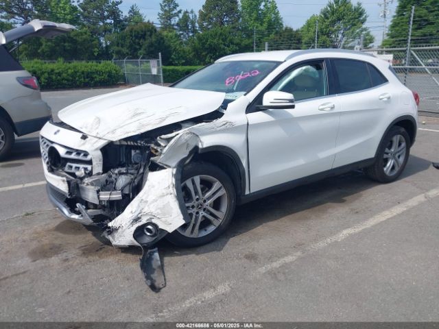 WDCTG4EB4KU008022 Mercedes-Benz GLA 250