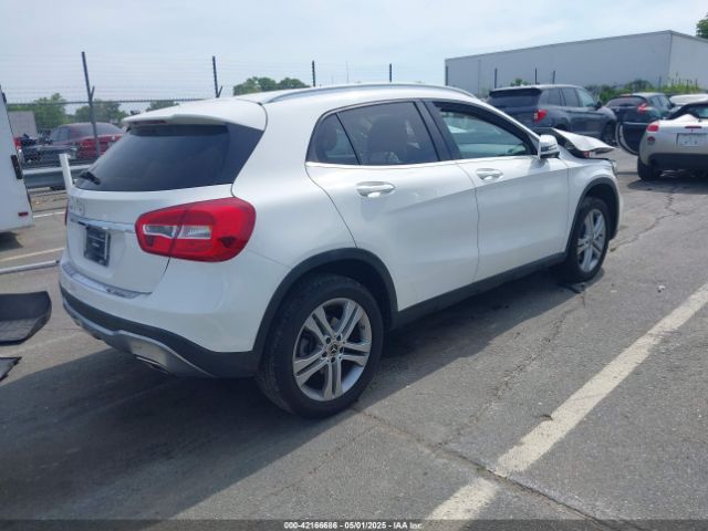 WDCTG4EB4KU008022 Mercedes-Benz GLA 250