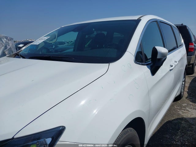 Chrysler Voyager Lx 2023 2C4RC1CG3PR525793 Image 20