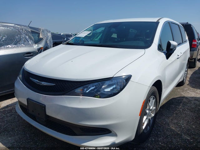Chrysler Voyager Lx 2023 2C4RC1CG3PR525793 Image 2