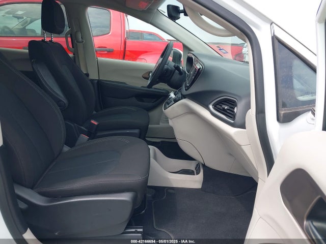 Chrysler Voyager Lx 2023 2C4RC1CG3PR525793 Image 5