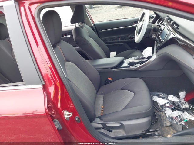4T1B11HK8KU823736 Toyota CAMRY LE