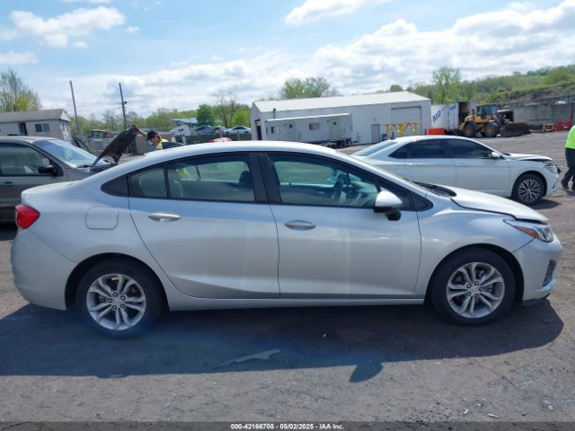 1G1BC5SM1K7149887 Chevrolet CRUZE LS