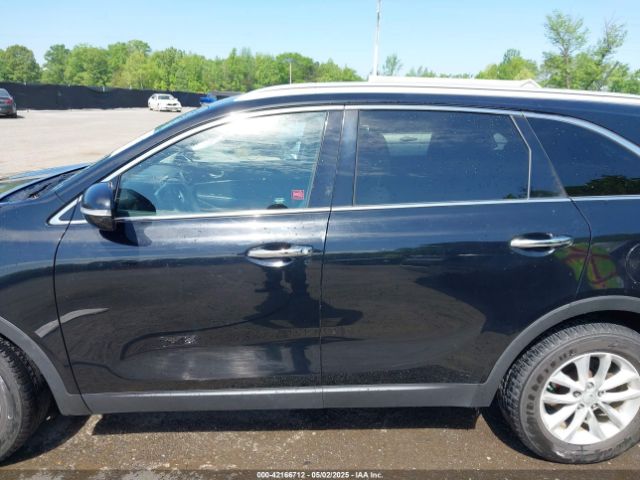 5XYPG4A52GG151163 KIA Sorento 3.3l Lx