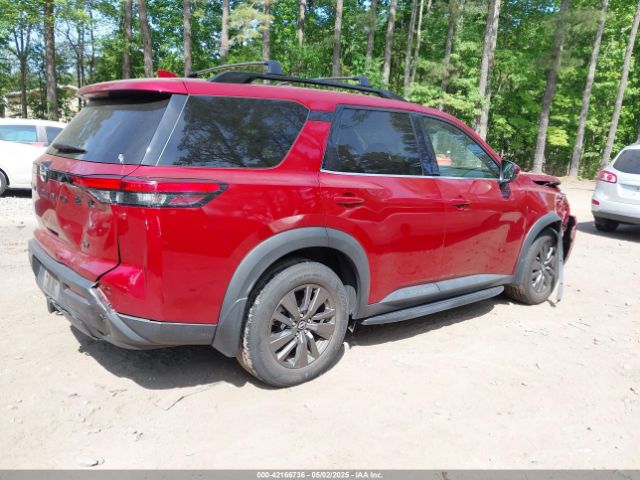 5N1DR3BA2NC233619 Nissan Pathfinder Sv 2wd