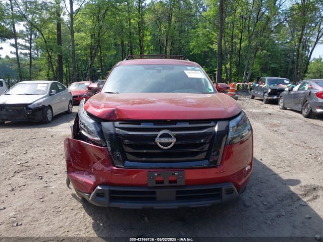 5N1DR3BA2NC233619 Nissan Pathfinder Sv 2wd