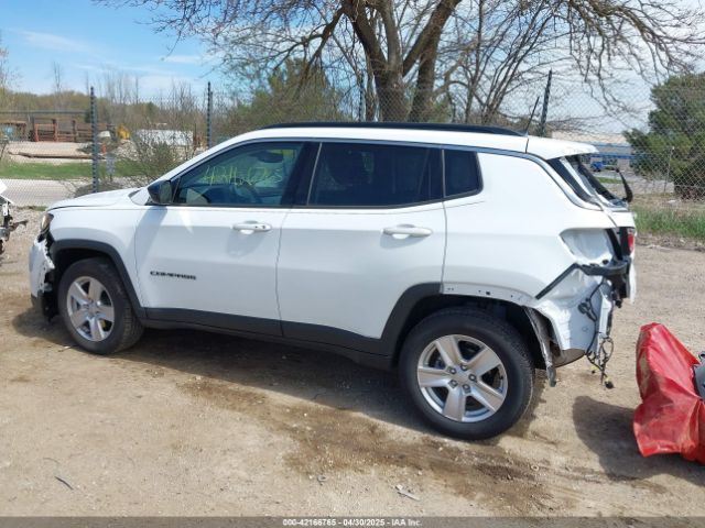 3C4NJDBB3NT156973 Jeep Compass Latitude 4x4