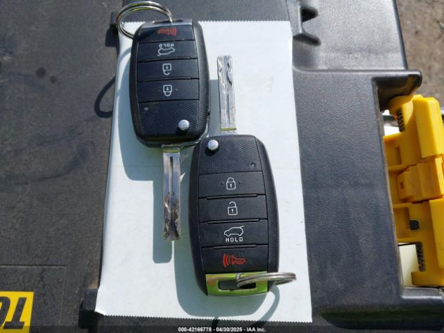 KNDPBCAC8E7642970 KIA Sportage Lx