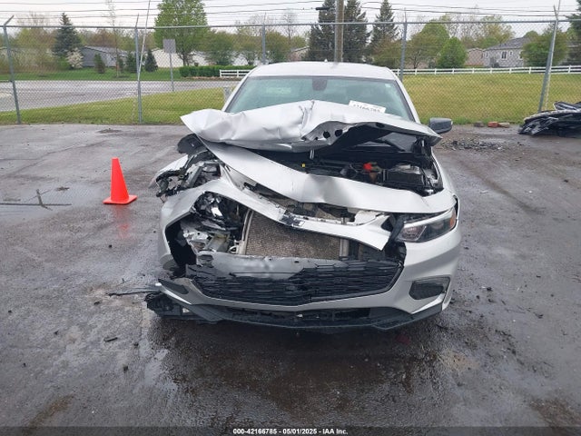1G1ZD5STXJF269422 Chevrolet MALIBU LT