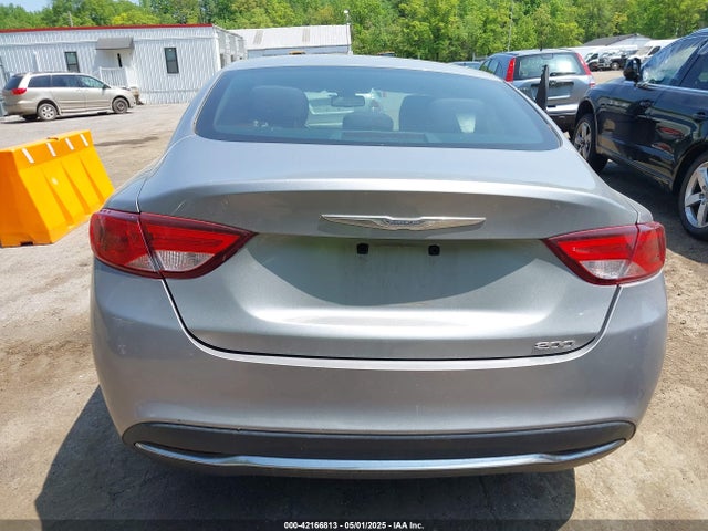 Chrysler 200 Limited 2015 1C3CCCAB7FN577548 Image 16