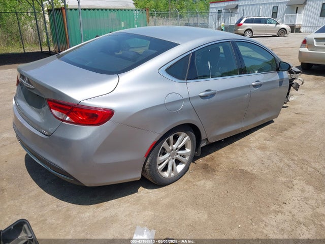Chrysler 200 Limited 2015 1C3CCCAB7FN577548 Image 4