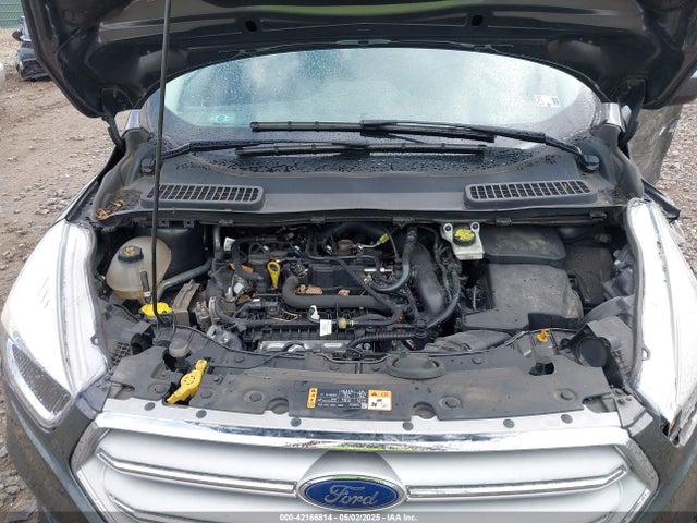 1FMCU9GD3KUA76379 Ford ESCAPE SE