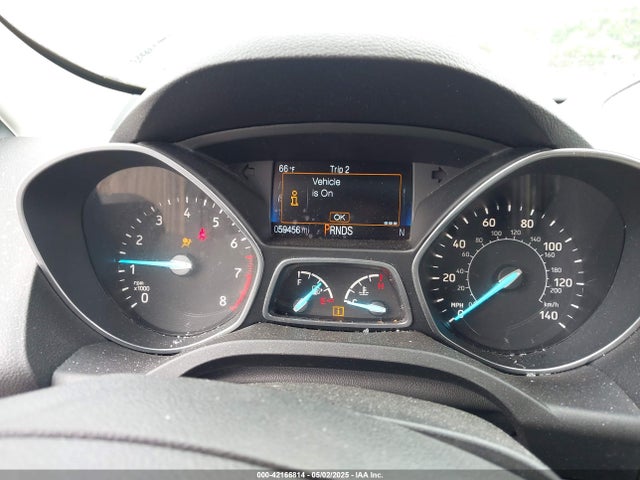 1FMCU9GD3KUA76379 Ford ESCAPE SE