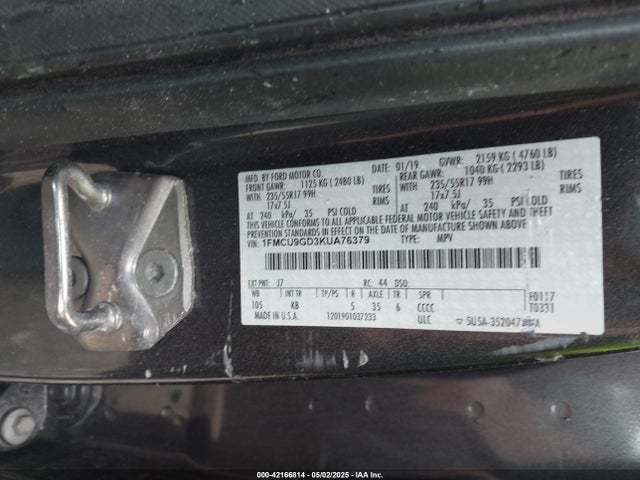 1FMCU9GD3KUA76379 Ford ESCAPE SE