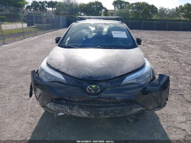 JTNKHMBX6M1110579 Toyota C-HR XLE