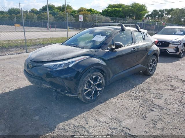 JTNKHMBX6M1110579 Toyota C-HR XLE