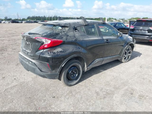JTNKHMBX6M1110579 Toyota C-HR XLE