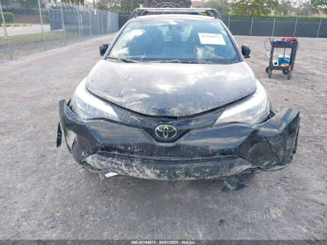 JTNKHMBX6M1110579 Toyota C-HR XLE